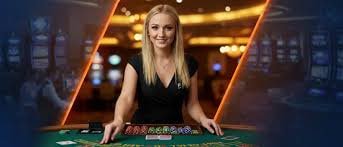 Dadu Online interface showing bet selection and dice roll animation